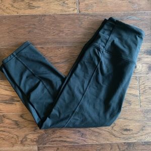 Victoria sport leggings size Medium